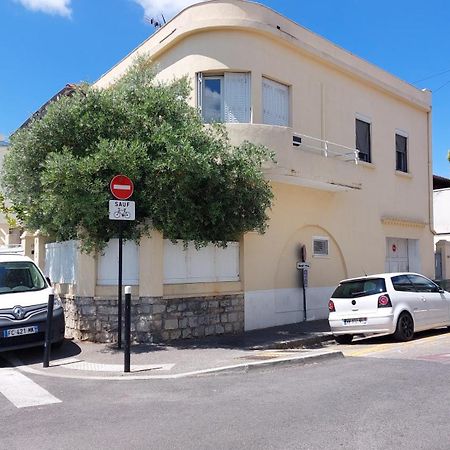 A 10Mn Des Arenes F2 Au Calme Avec Garage Gratuit Διαμέρισμα Νιμ Εξωτερικό φωτογραφία